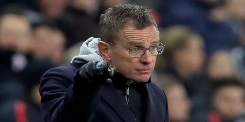 Rangnick chuyển đến Hannover 96, giúp đội bóng thăng hạng lên